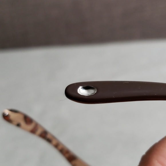 Sag Harbor Sunglasses - Picture 5 of 8